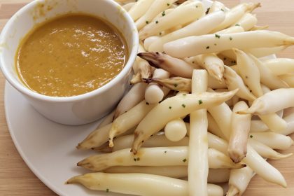 Asperges_et_sauce_au_jardin