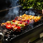 barbecue_jardin_ensoleillé