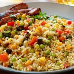 Couscous_royal_servi_sur_table