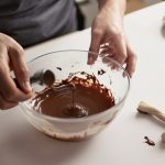 preparation_oeufs_chocolat_maison