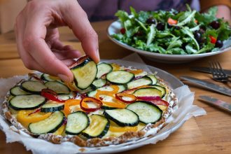 préparation-tarte-méditerranéenne